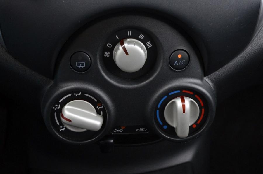  Nissan Versa Note 2014 года  (фото 125 из 137)